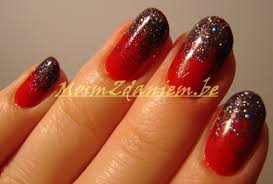 Wieczorowy Manicure Rimmel Precious Stones 001 Diamond Dust