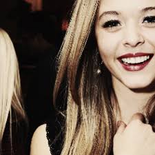 Alison DiLaurentis (@Alison_lauren)