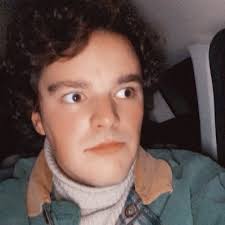 Jackie Shoeberg (@j_shoee)