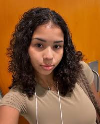 Please welcome Saba Rodriguez-16 regional assistant, Aliana Rivoira 16HP  assistant and Riley Maloney 17 regional assistant! All three are thrilled  to get in the gym and work with you all!