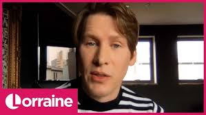 Tom daley and dustin lance black met in 2013, just before the british diver came out as queer. Dustin Lance Black Urges Government To Act Now To Ban Conversion Therapy Lorraine Youtube