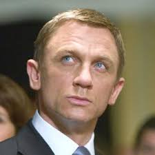 Teilen sie ihre wirklichen lebenserfahrungen mit daniel craig hier und bewerten sie ihr treffen! James Bond 007 Cast Crew Fernsehserien De