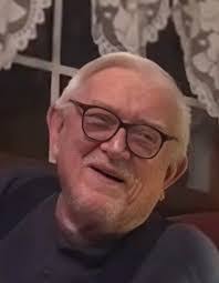 Carolyn Michaud's Instagram, Twitter & Facebook