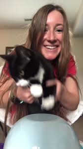 Emily Schutt (@eschutt409)