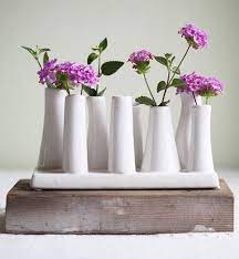 Check spelling or type a new query. 30 Desain Vas Bunga Unik Untuk Hiasan Bunga Di Ruangan Anda