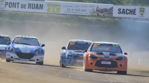 Ce qui est beau avec l'endurance et sa course reine, c'est la liberté offerte. Rallycross Sur Le Circuit De La Chataigneraie A Sache Pont De Ruan Ce Week End