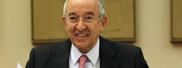 El juez rechaza citar al exgobernador del Banco de España por el caso Bankia