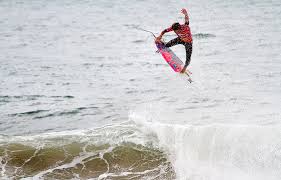 Julian Wilson Pulls Massive Alley Oop At Supertubos