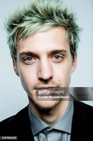 141 Ninja Gamer Stock Photos, High-Res Pictures, and Images