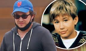 Zachery bryan reveals he & jonathan taylor thomas are working with macaulay culkin on a project. Jonathan Taylor Thomas Star Of Home Improvement Seen For The First Time In Almost Eight Years Daily Mail Online