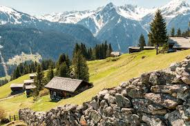Gallenkirch ligt aan de voet van een aantal bergketens, gortipohl hoort bij de gemeente st. Maisasswanderung St Gallenkirch Osterreichs Wanderdorfer