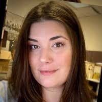 Kari Cormier's Instagram, Twitter & Facebook