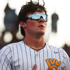 Tyson Williams (@tysonww4)