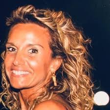 Anna Salerno's Instagram, Twitter & Facebook