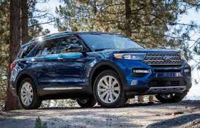 A silver 2021 ford explorer driving between two boulders on a sand pathway | ford what's new. 2021 Ford Explorer Platinum Interior Ford Usa Cars
