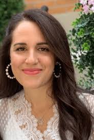 Leslie Cho's Instagram, Twitter & Facebook