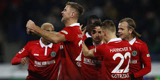Sein sportangebot umfasst die sparten fußball , leichtathletik , gymnastik , badminton , tennis , tischtennis , billard und triathlon. Hannover 96 Die Zehn Besten Spieler Nach Sofascore Party Ohne Bebou