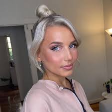 Lauren Steiner (@laurentatyana) • Threads, Say more