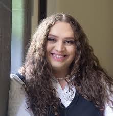 Amanda Laroche's Instagram, Twitter & Facebook