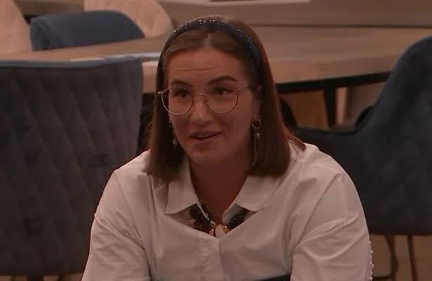 Talpa weerspreekt claims moeder Bondgenoten-winnares Dominique over  verplichte positiviteit - TVgids.nl