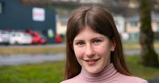 7 Random Questions: Von Aliens und Albtraumberufen