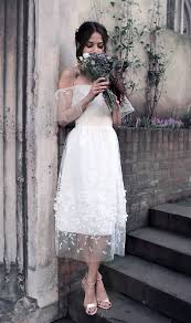 Flattering sweetheart finishing's, off the shoulder designs and scalloped edged necklines. 56 Elegant Retro Tea Length Wedding Dresses Weddingomania