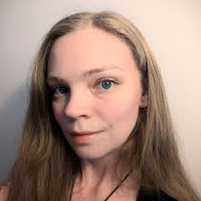 Amanda Leftridge's Instagram, Twitter & Facebook