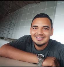 Hoy 15 de Octubre de cumpleaños el popular segurito, señor Arnoldo Ortega  gran amigo de nuestra aviación, desde esta vitrina le deseamos muchas  felicidades.