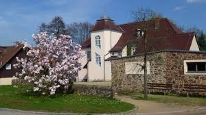 The house in moritzburg is where käthe kollwitz lived her final months, from august 1944 until her death on 22 april 1945. Kathe Kollwitz Haus In Moritzburg Erhalt Forderung 25 06 2019 Dr Matthias Rossler