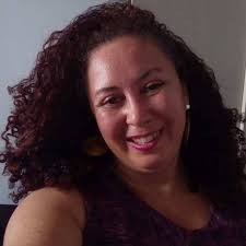 Modern Log Cabin Quilt  https://quiltinstructions.com/modern-log-cabin-quilt/ 😀 I love this  pattern and closer inspection I love the fabric as well! @todos #quiltlove