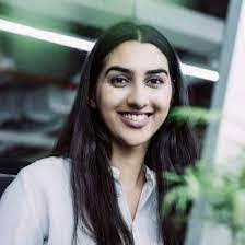 Vicki Smithson's Instagram, Twitter & Facebook