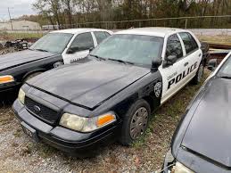 The ford crown victoria colloquially called the crown vic is a full size sedan that was marketed and manufactured by ford from the 1992 to the infinity nye 2021. Iekb Cicfcdmlm