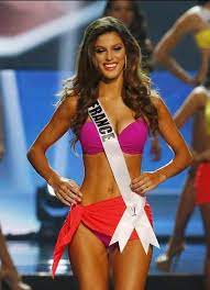 La gagnante, la portoricaine stephanie del valle, succède ainsi à l'espagnole mireia lalaguna, miss monde 2015. Epingle Sur Pageant Life