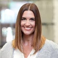 Meredith Hunt's Instagram, Twitter & Facebook