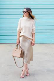 Beige Satin Midi Skirt Styling Ideas With A Sweater Satin Midi Skirt Stylish Fall Outfits Autumn Fashion
