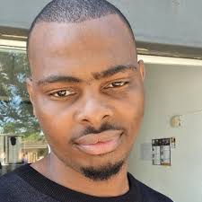 Are there any afrobeats artists who also do R&B?