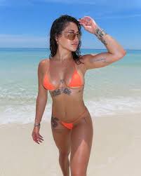 Raelynn Inez - Free sexy pics, galleries & more at Babepedia