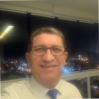 600+ perfis com “Menêses”