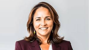 Jennifer Dewees's Instagram, Twitter & Facebook