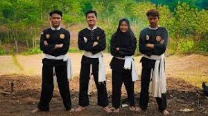 Ada beberapa jurus yang bisa kamu lakukan dalam seni bela diri pencak silat atau silat ini. Jurus Pembukaan Pencak Silat Cempaka Putih Youtube