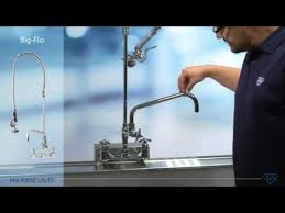 pre rinse faucet t&s brass 5pr 8w12