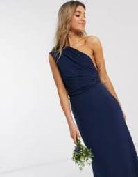 Subtile mélange de beige et de rose, c'est une couleur naturelle, poudrée qui va s'adapter à toutes les carnations de peau. 20 Sublimes Robes Pour Vos Demoiselles D Honneur Riz Noces Et Roses