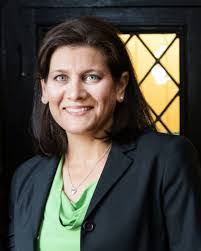 Ariel Albert's Instagram, Twitter & Facebook