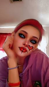 Vote for face of halloween contest