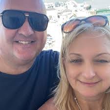 Jamie Terris's Instagram, Twitter & Facebook