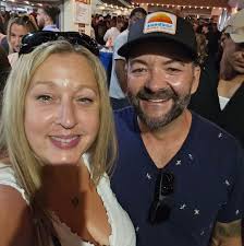 Martin's or peg leg porker?