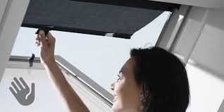 Velux markise mit schnurzug verkaufe wegen wechsel des velux dachfenster eine markise mit schnurzug. Hitzeschutz Markisen Tageslicht Fur Ihr Dachfenster Velux