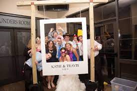 It's simple, clean, and easy to use. Wedding Guest Photo Booth Polaroid Props