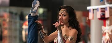 Wonder woman comes into conflict with the soviet union during the cold war in the 1980s and finds a formidable foe by the name of the cheetah. Nonton Wonder Woman 1984 Wonder Woman 1984 Trailer Gal Gadot Soars In Bigger Brighter Sequel Watch Hollywood Hindustan Times It Is The Sequel To 2017 S Wonder Woman And The Ninth