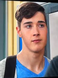 WTF is up with Miles' hair in some of these episode?? 😂